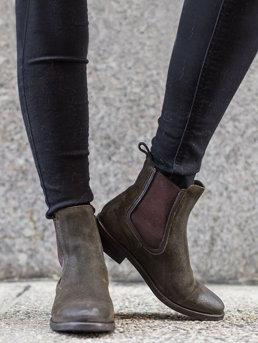 Like New THURSDAY BOOT CO. Duchess Suede Ankle Boots Dark Olive 6.5 Worn 1x!